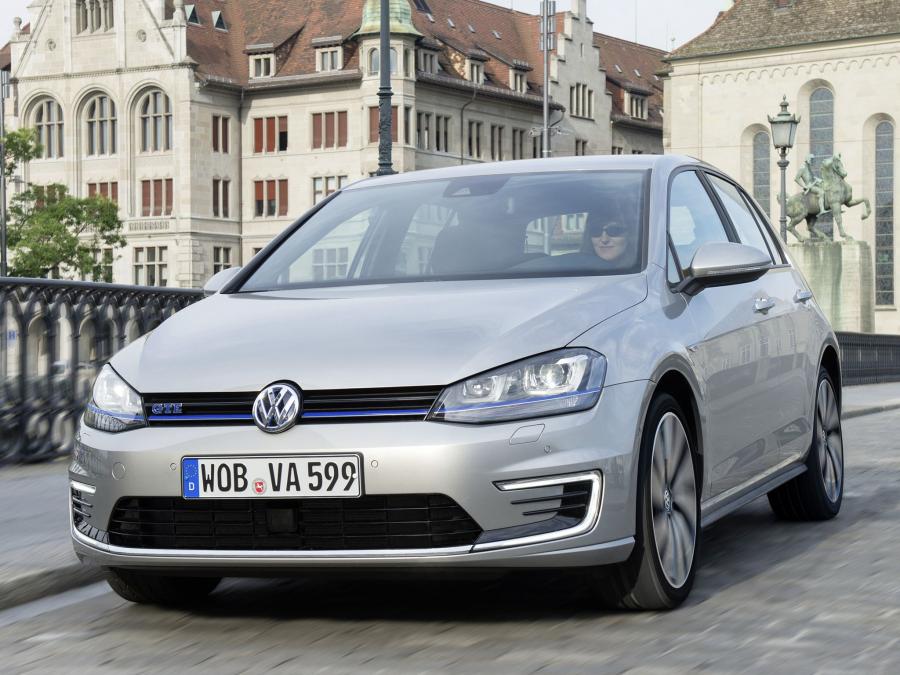  Volkswagen Golf GTE 5-Door 2014 года  (фото 21 из 45)